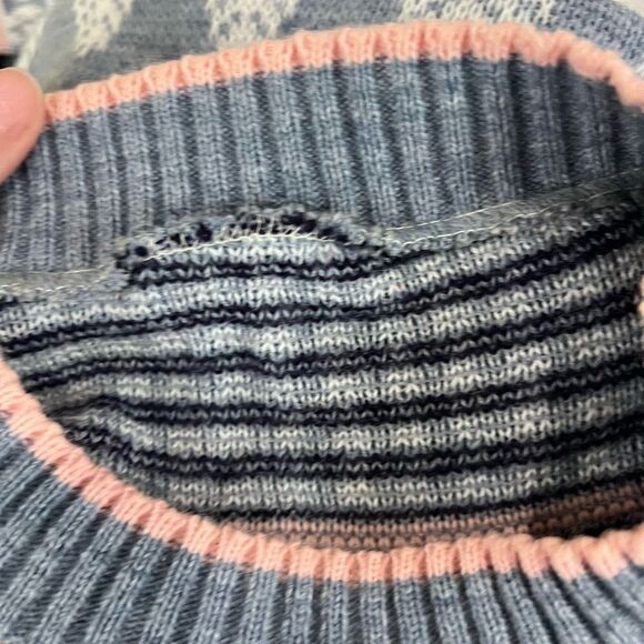 Vintage 80’s Mom Sweater w/Home Chicken & People - Picture 6 of 6